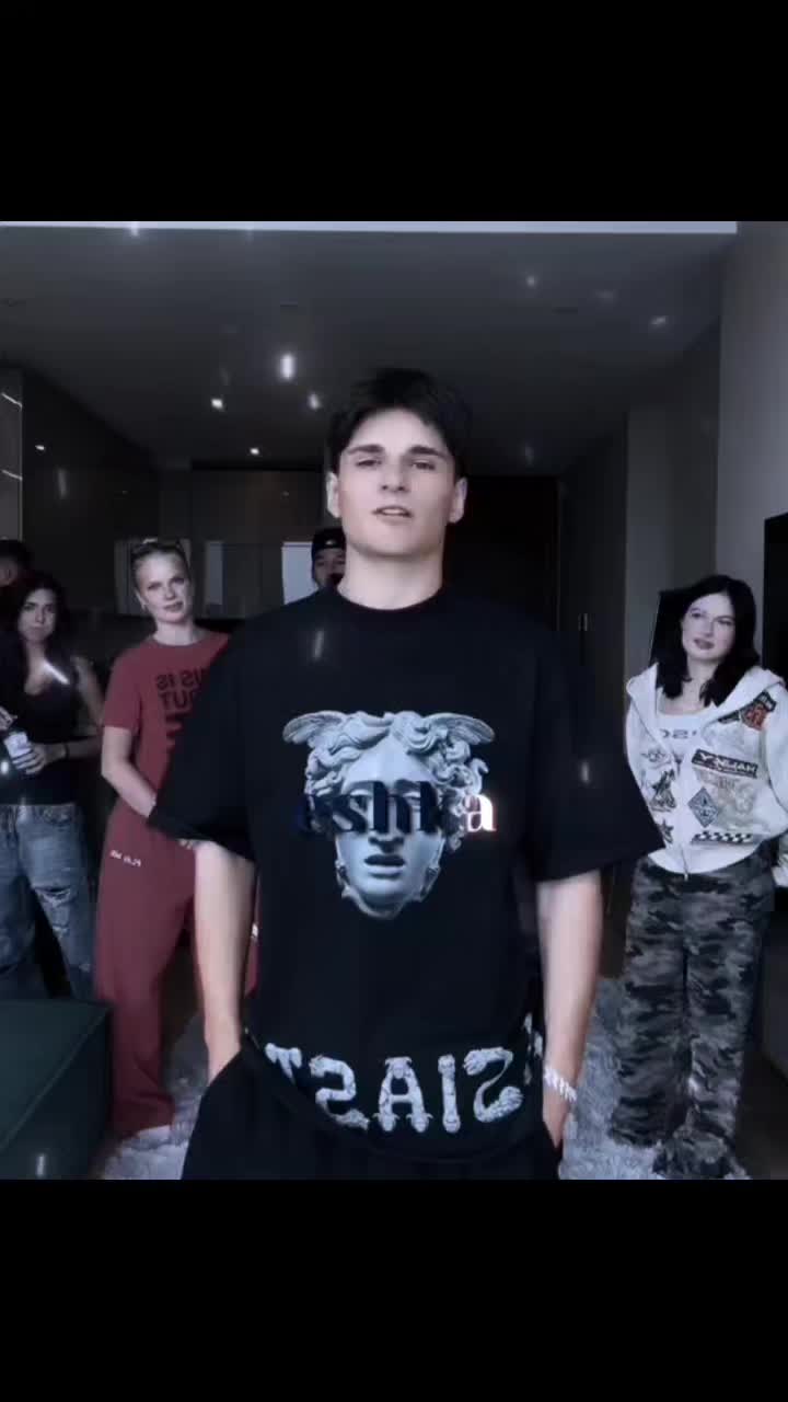 @𝓮𝓼𝓱𝓴𝓪🪽