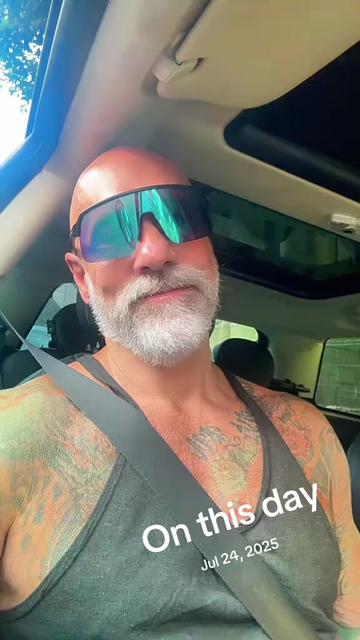 @2beardedboys❌