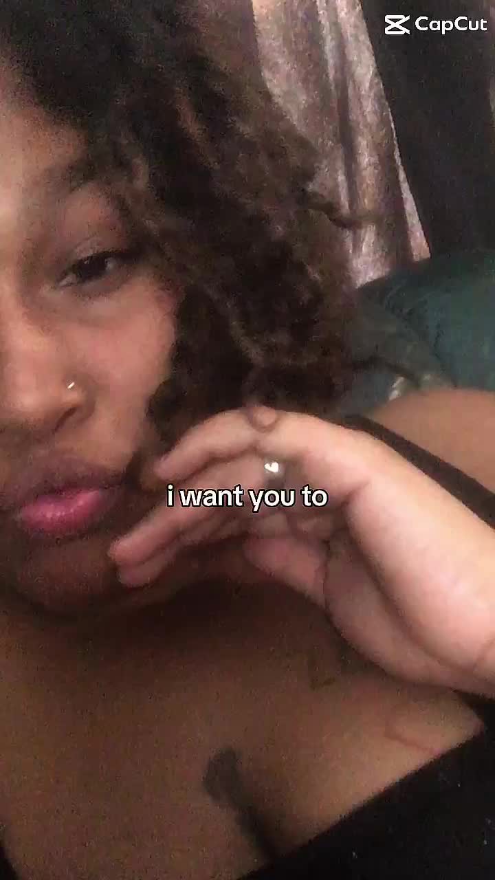 @prettylittleredthang_
