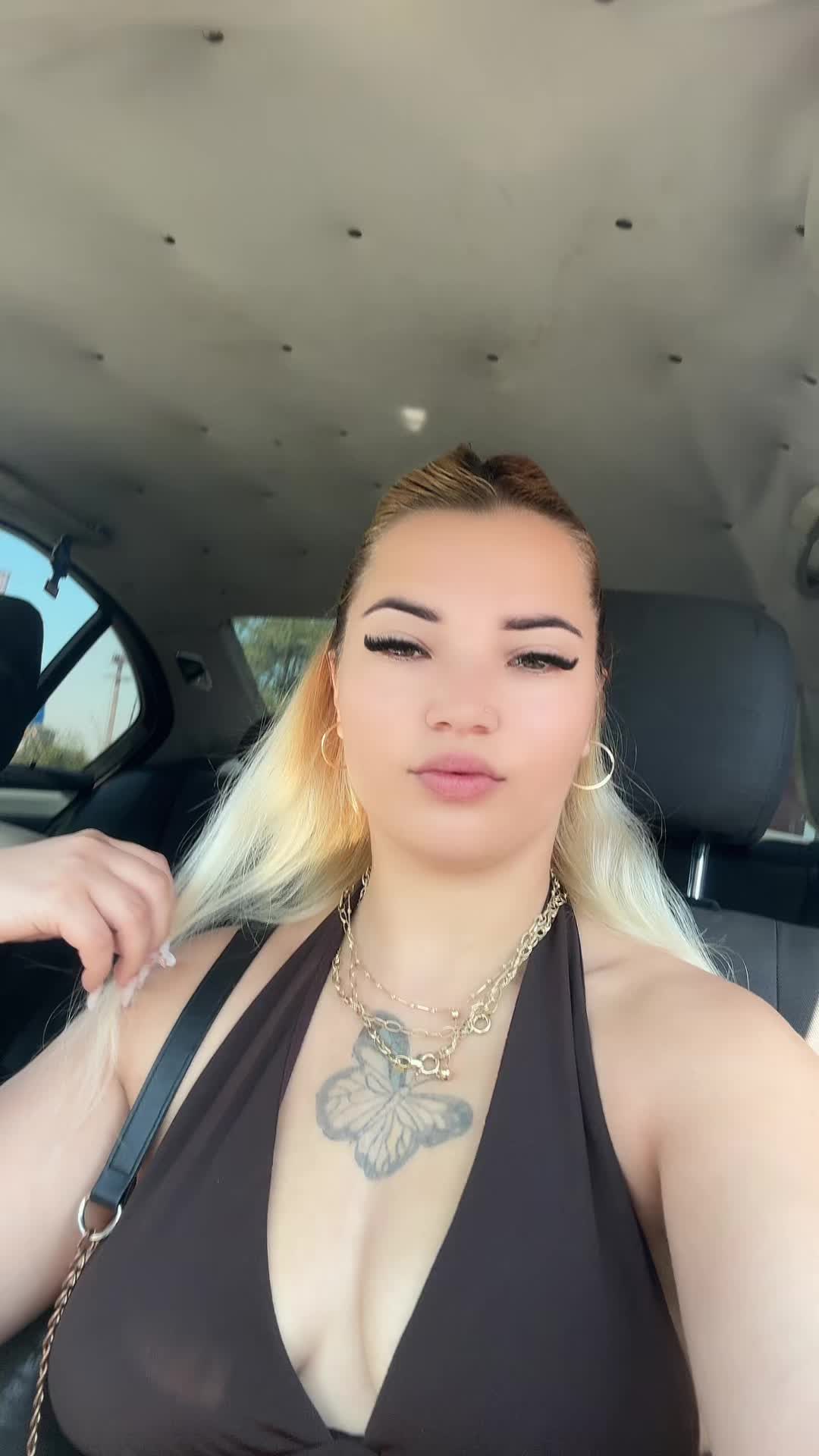 @Ionela blondyna