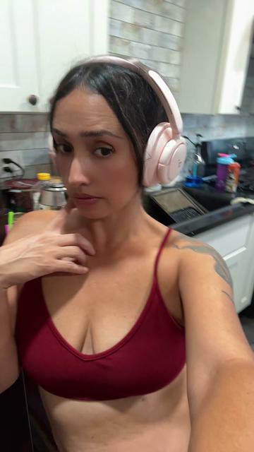 @Marisa B🦄