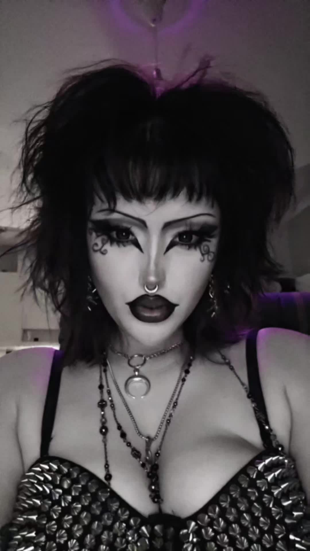 @♱𝔍𝔲𝔩𝔦𝔞♱