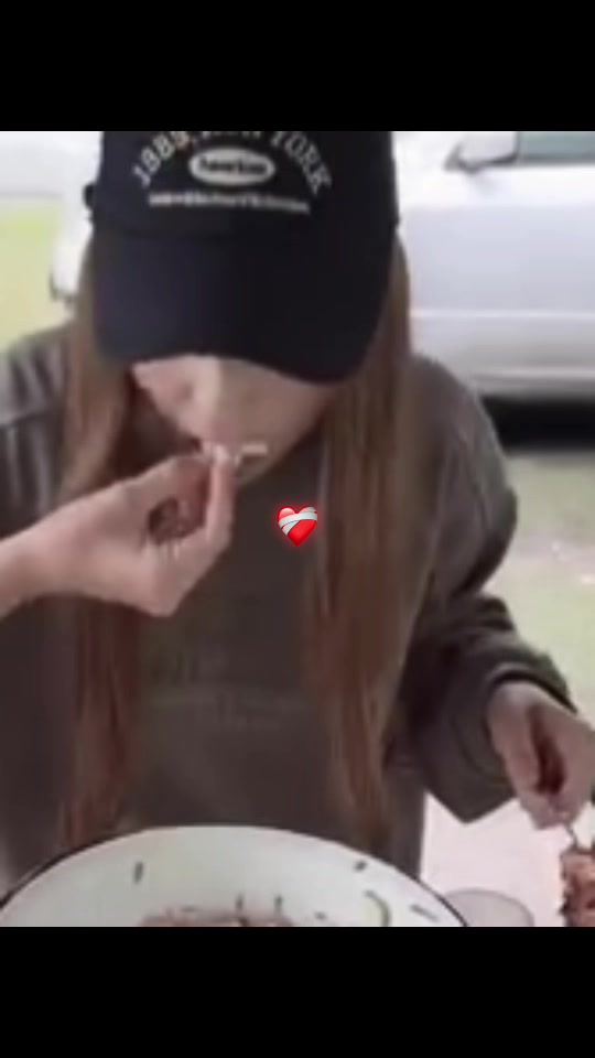 @𝖇𝖗𝖔𝖐𝖊𝖓 𝖍𝖊𝖆𝖗𝖙 ❤️&zwj;🩹