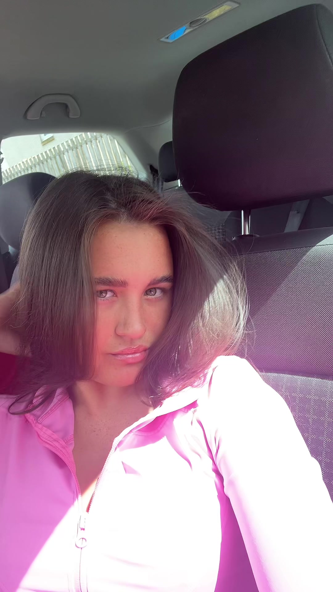 @𝒮𝓀𝓎𝑒𝐿𝑜𝓊𝒾𝓈𝑒 ☁️