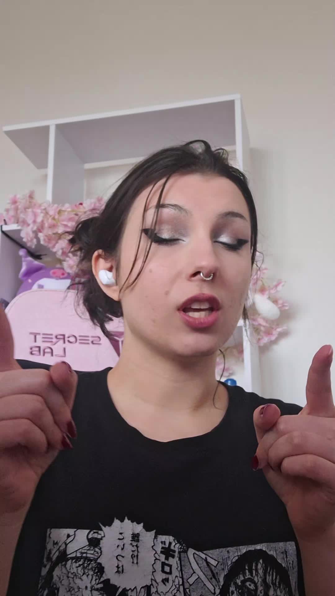 @CatxSoho