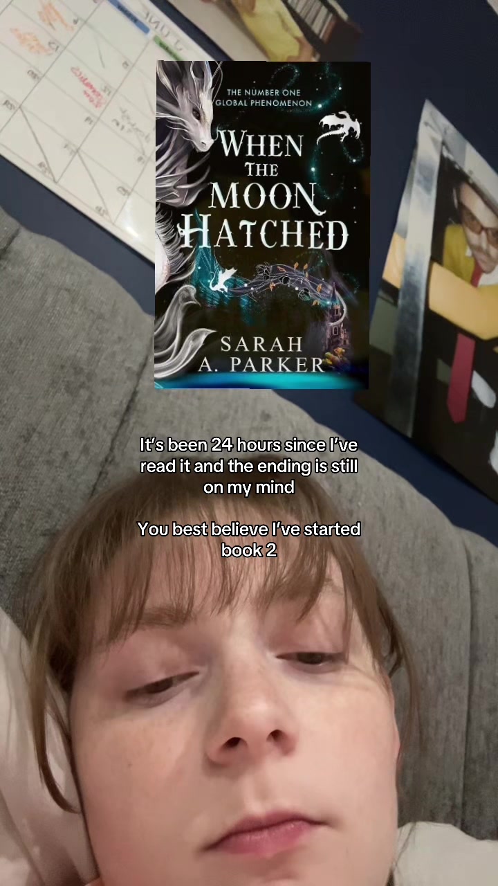 @Ellie Reads & Reacts 📚