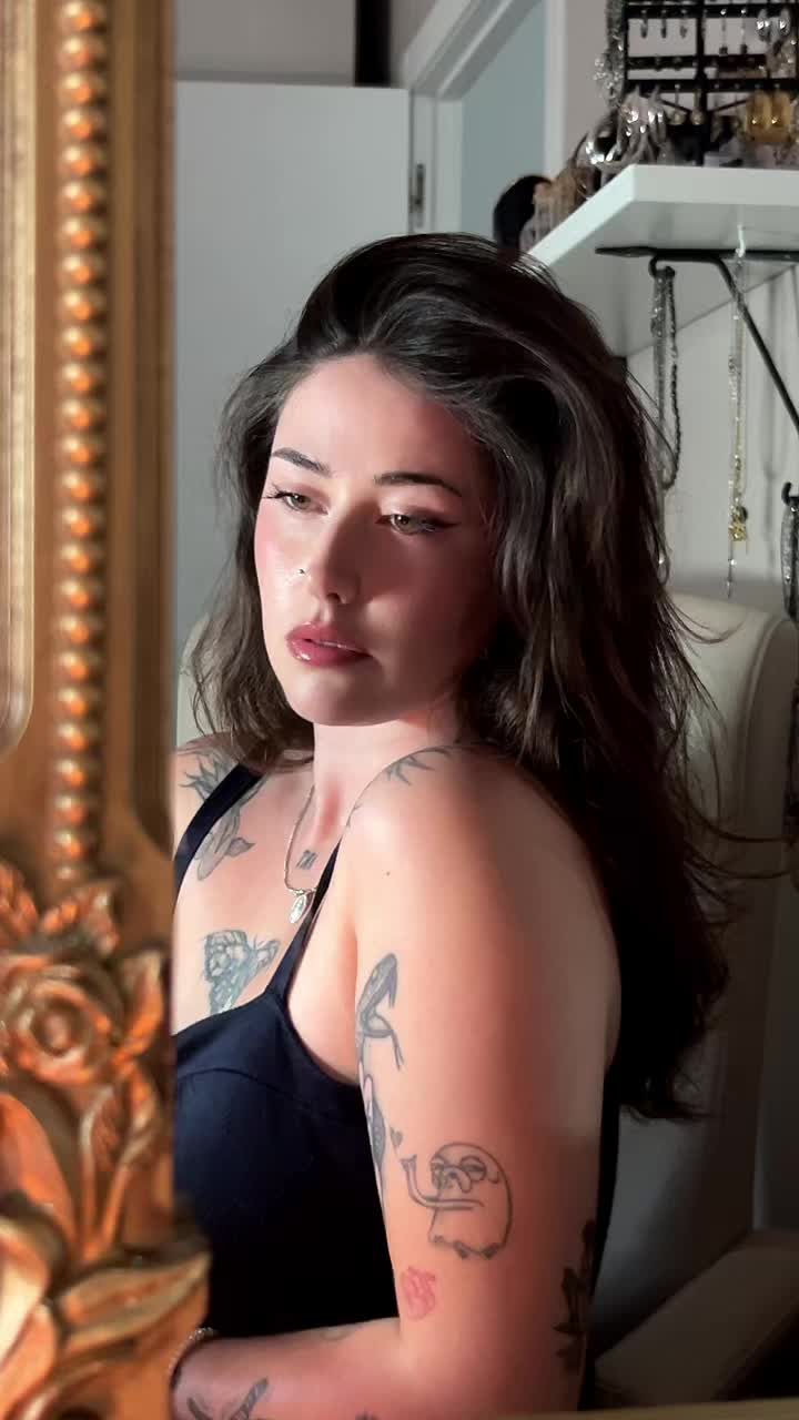 @𝑽𝒊𝒐𝒍𝒆𝒕𝒂🍒