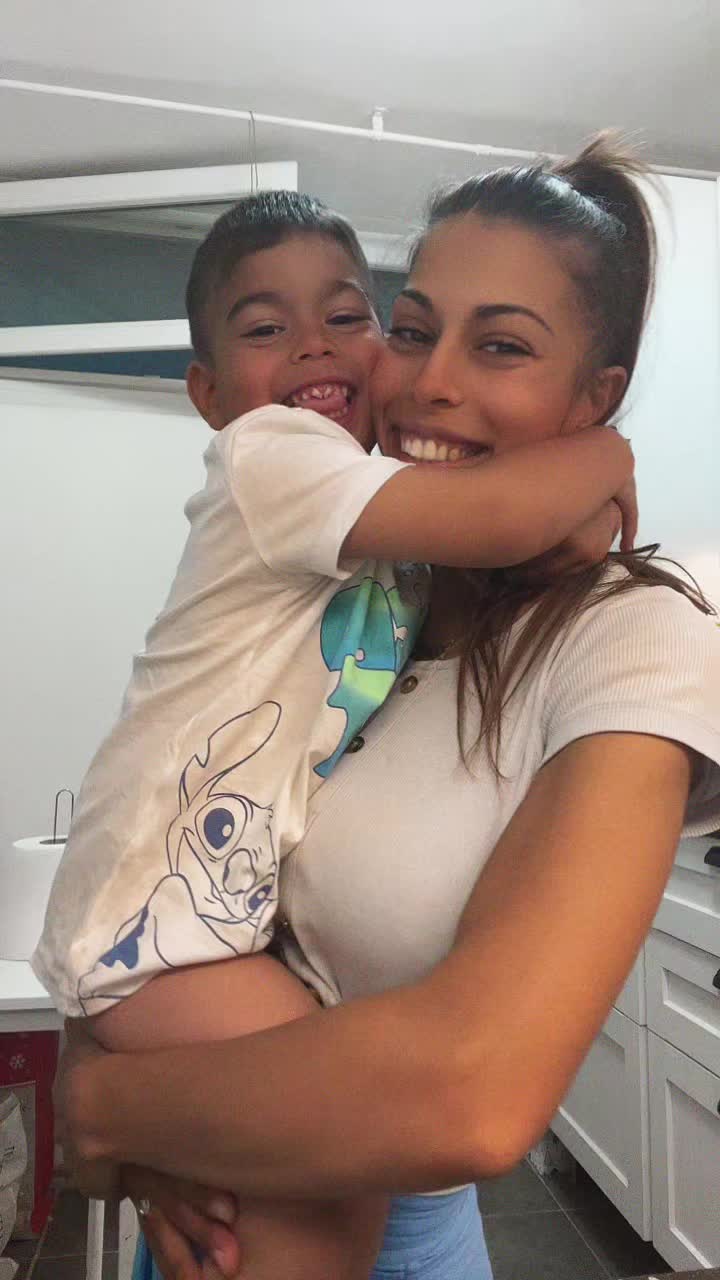 @Valentina