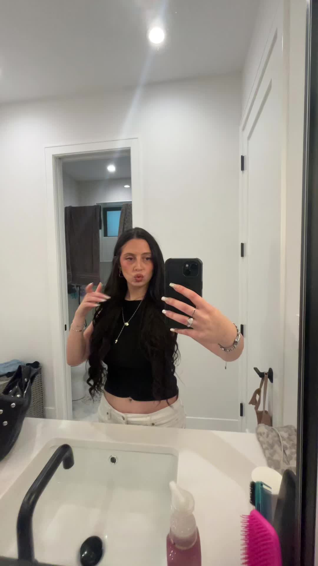 @Voidgiine