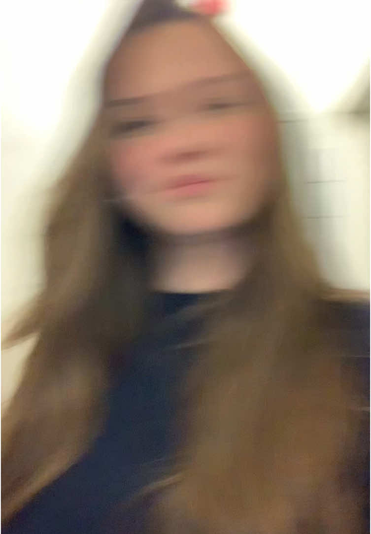 @𝑺𝒐𝒑𝒉𝒊𝒂 🤍