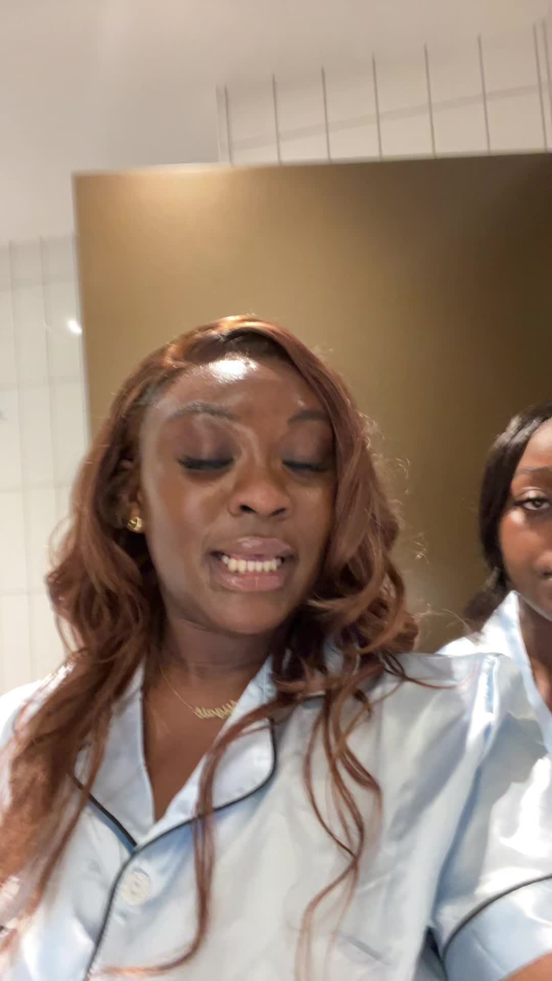 @Ab.