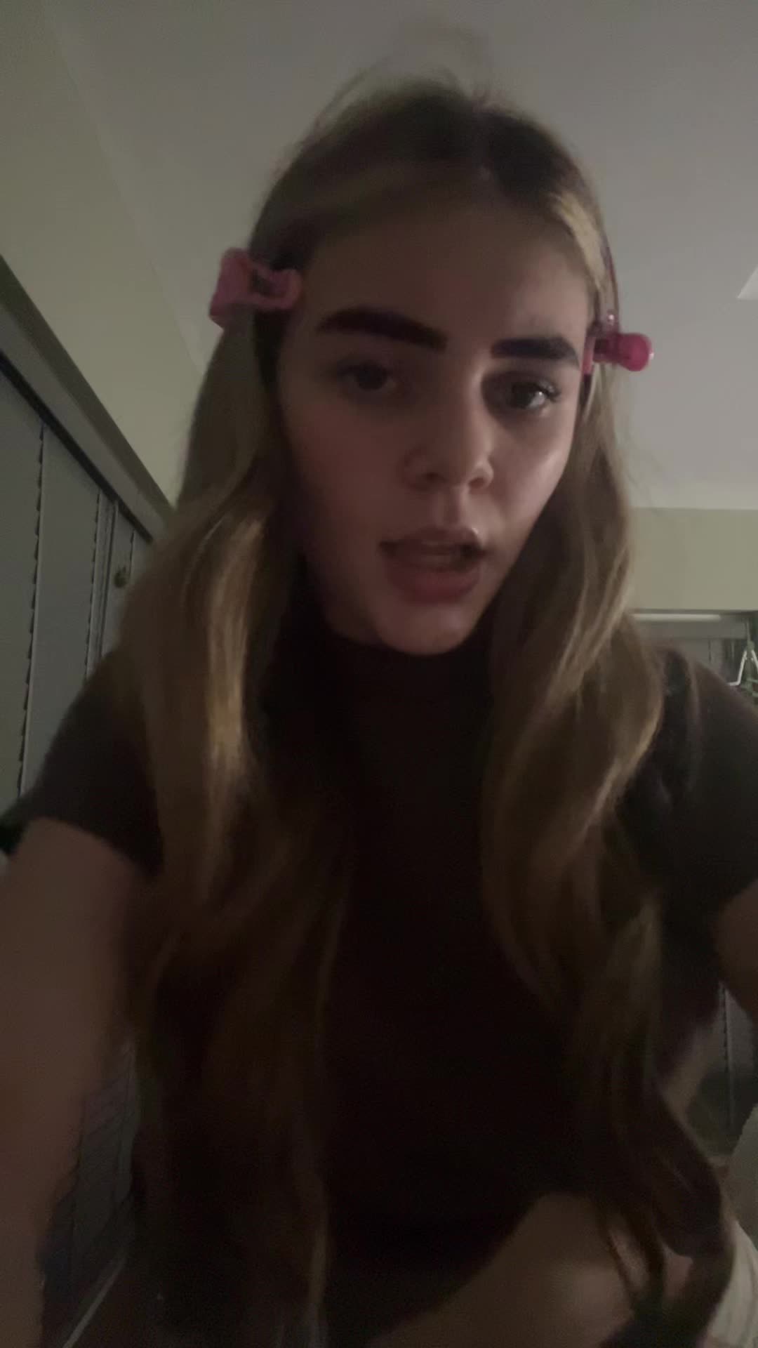 @poppykobrien