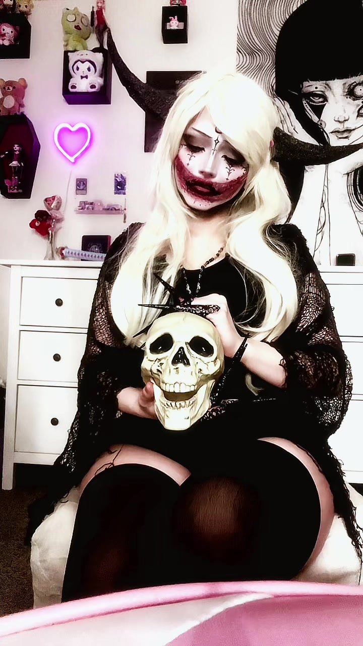@HkQuinn