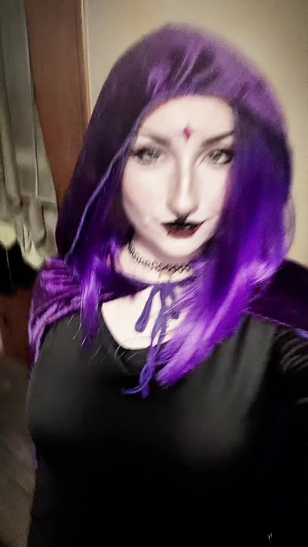 @Mamabearcosplays