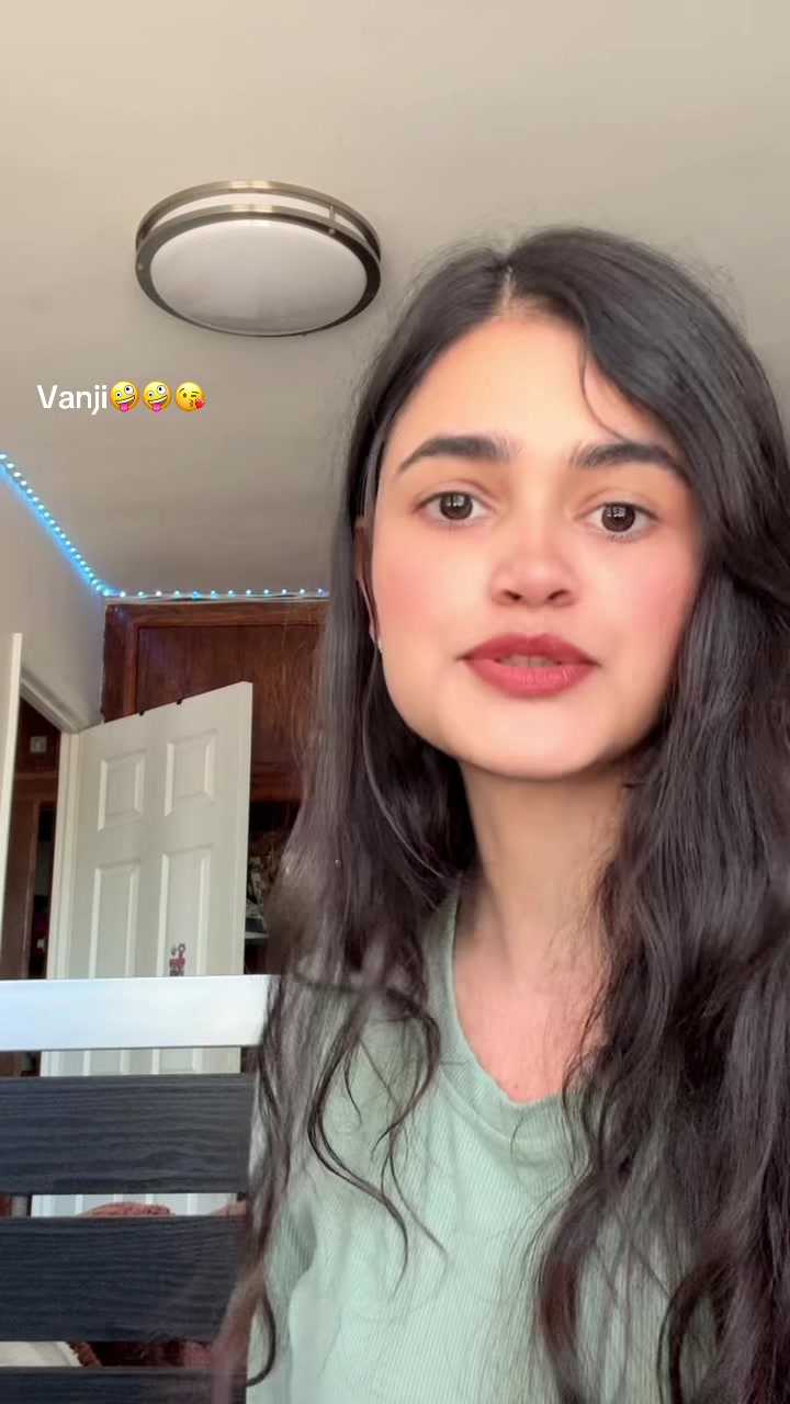 @Aasha 🌖♏️🇳🇵