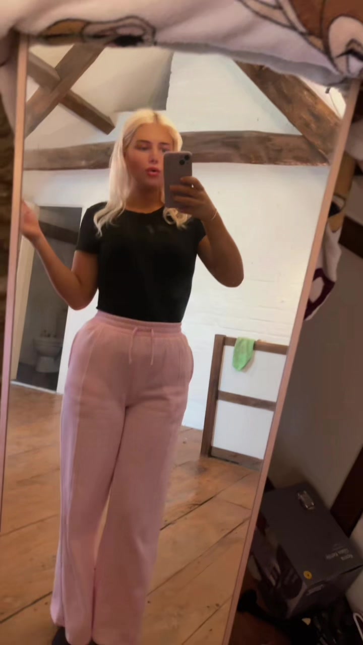 @Scarlett 👸🏼🩷