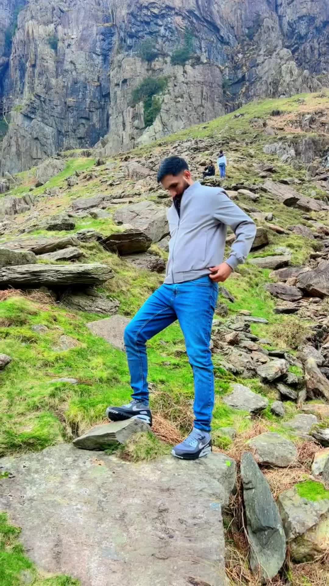 @🇵🇰🦁waseem jutt 🇬🇧