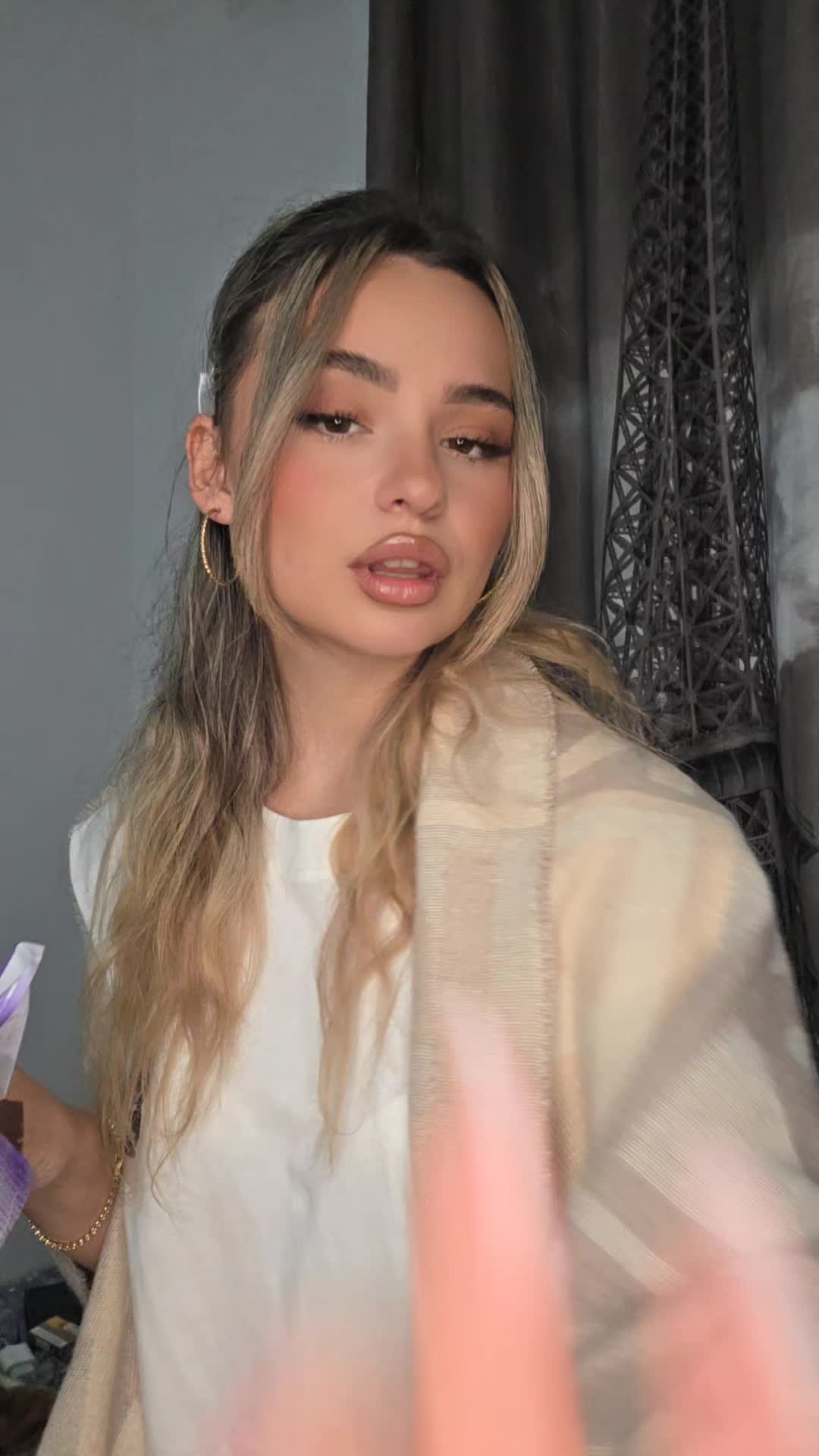@Mia
