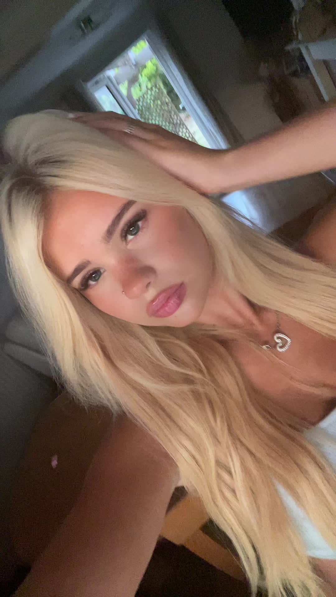 @💎𝐌𝐈𝐊𝐀 𝐁𝐑𝐎𝐎𝐊𝐒💎