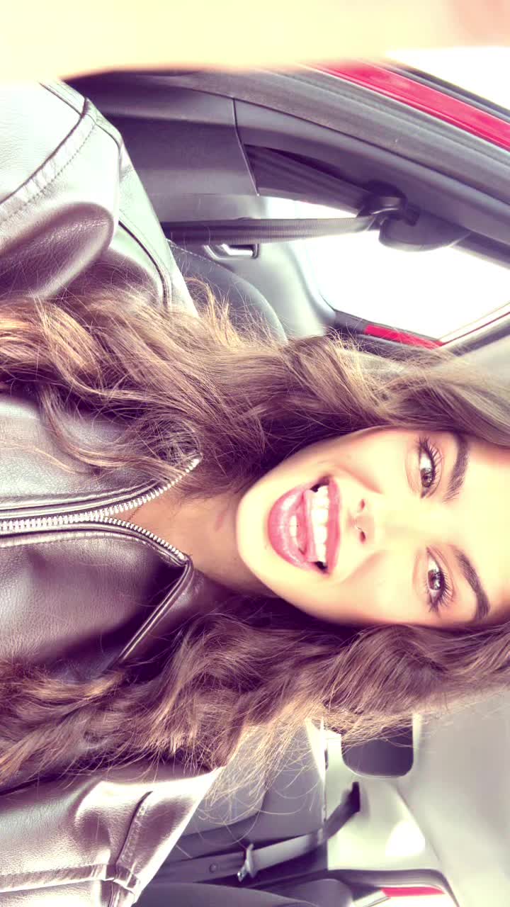 @.bæs.