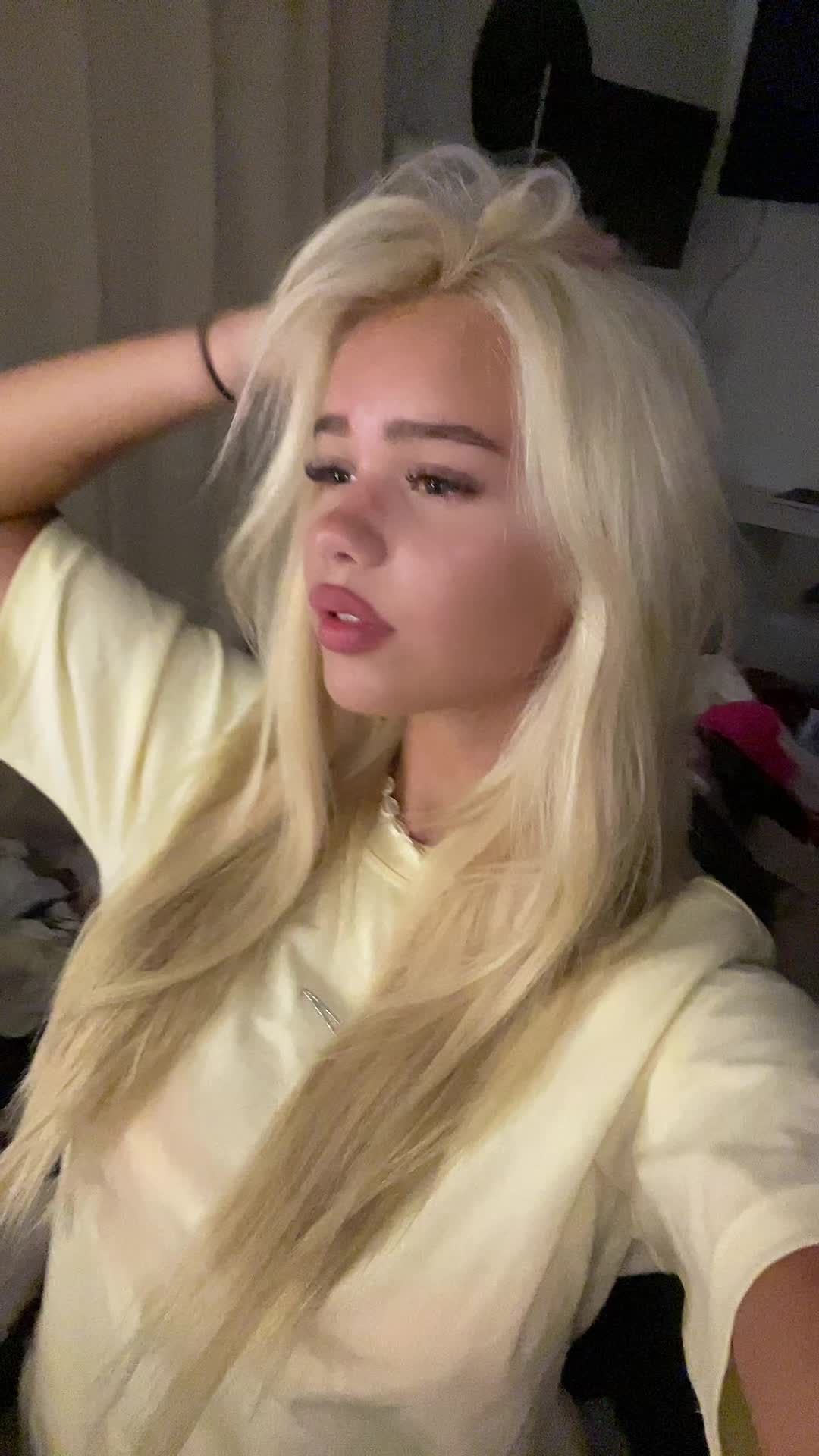 @💎𝐌𝐈𝐊𝐀 𝐁𝐑𝐎𝐎𝐊𝐒💎