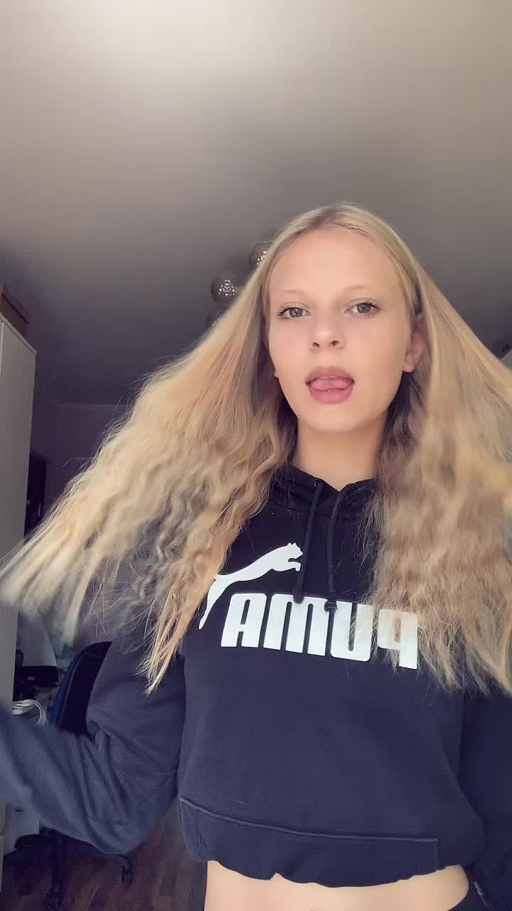 @"ℳ𝒾𝓇ℴ𝓃ℴ𝓋𝒶𝒶"🌡️
