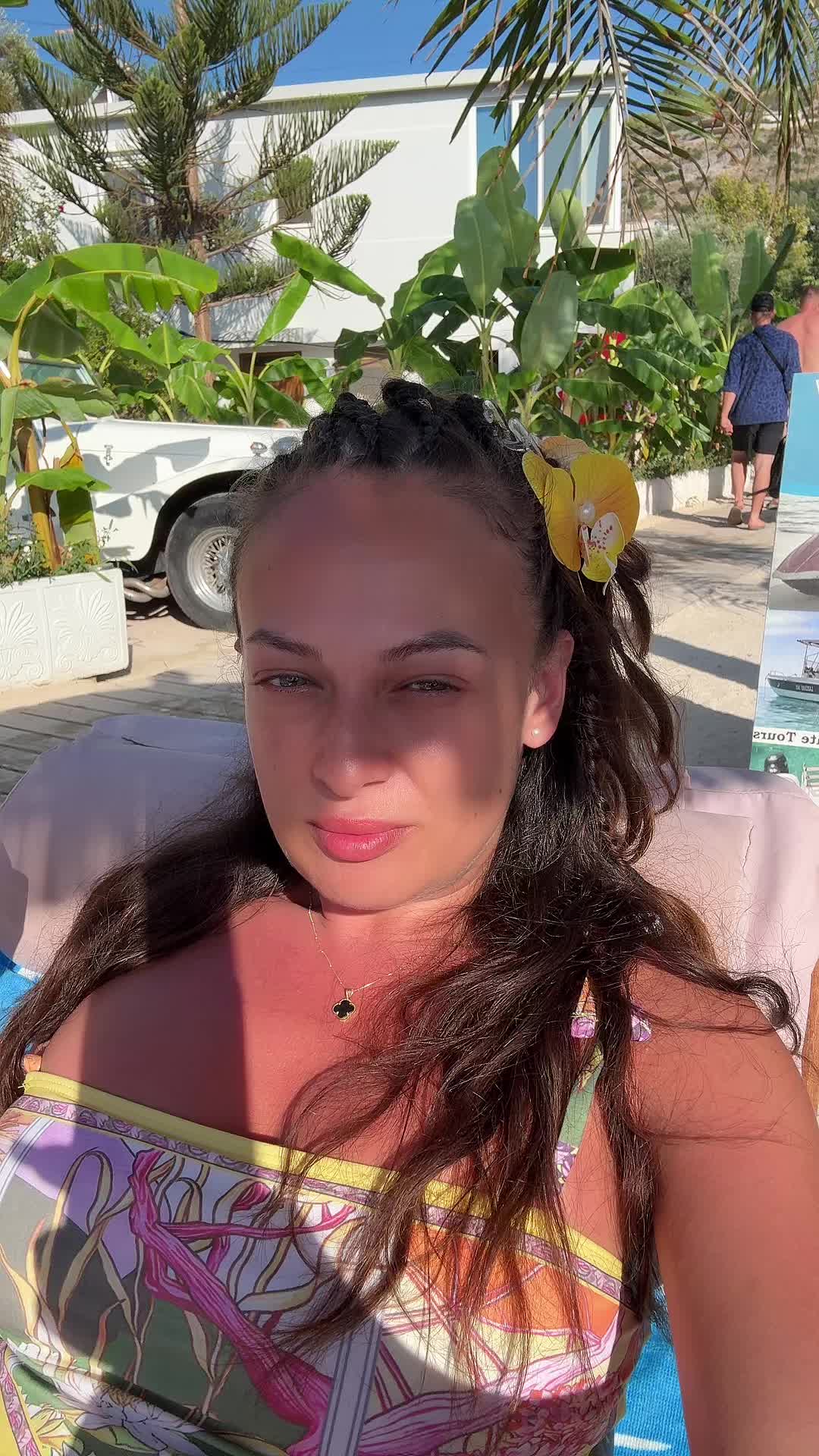 @𝓓𝓮𝓷𝓲𝓼𝓼𝓮 🧿