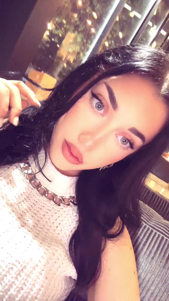 @HoneyyyMaria