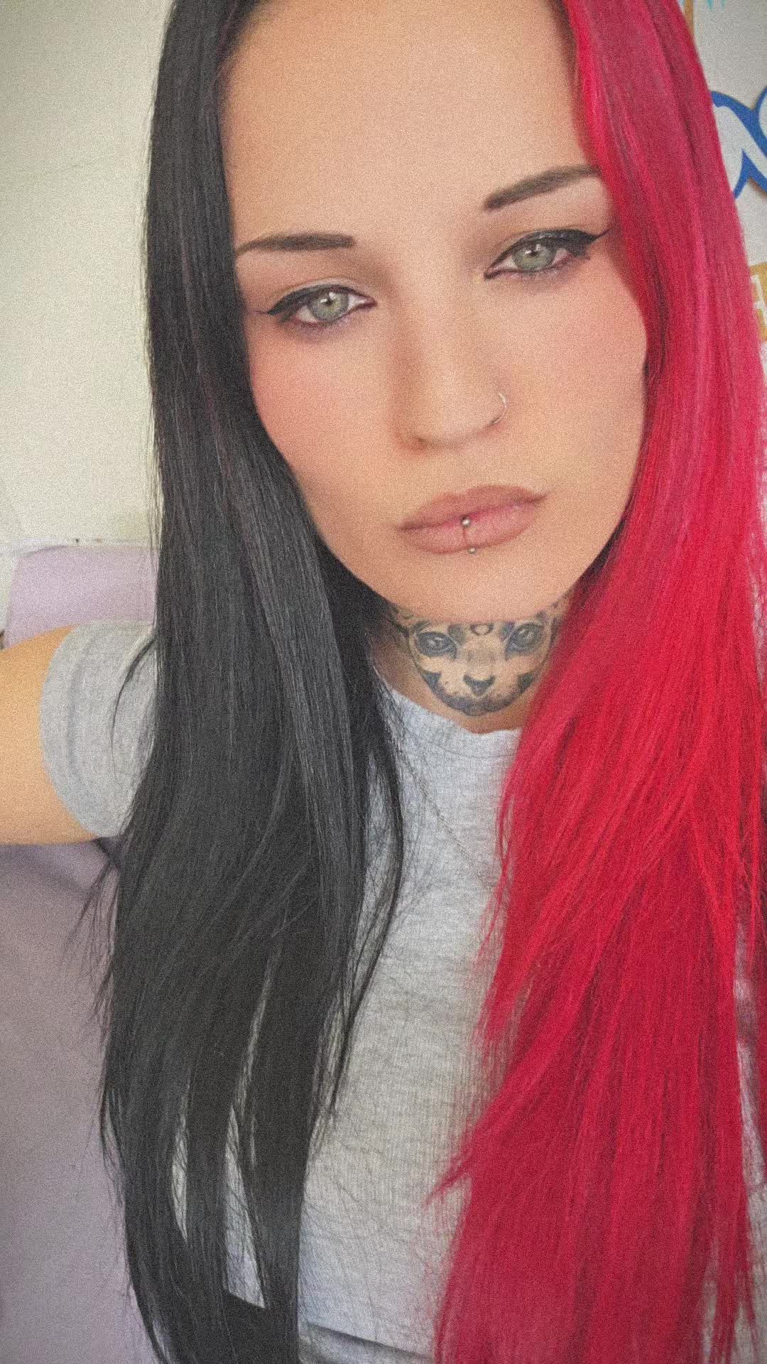 @🖤Sarah&hearts;️