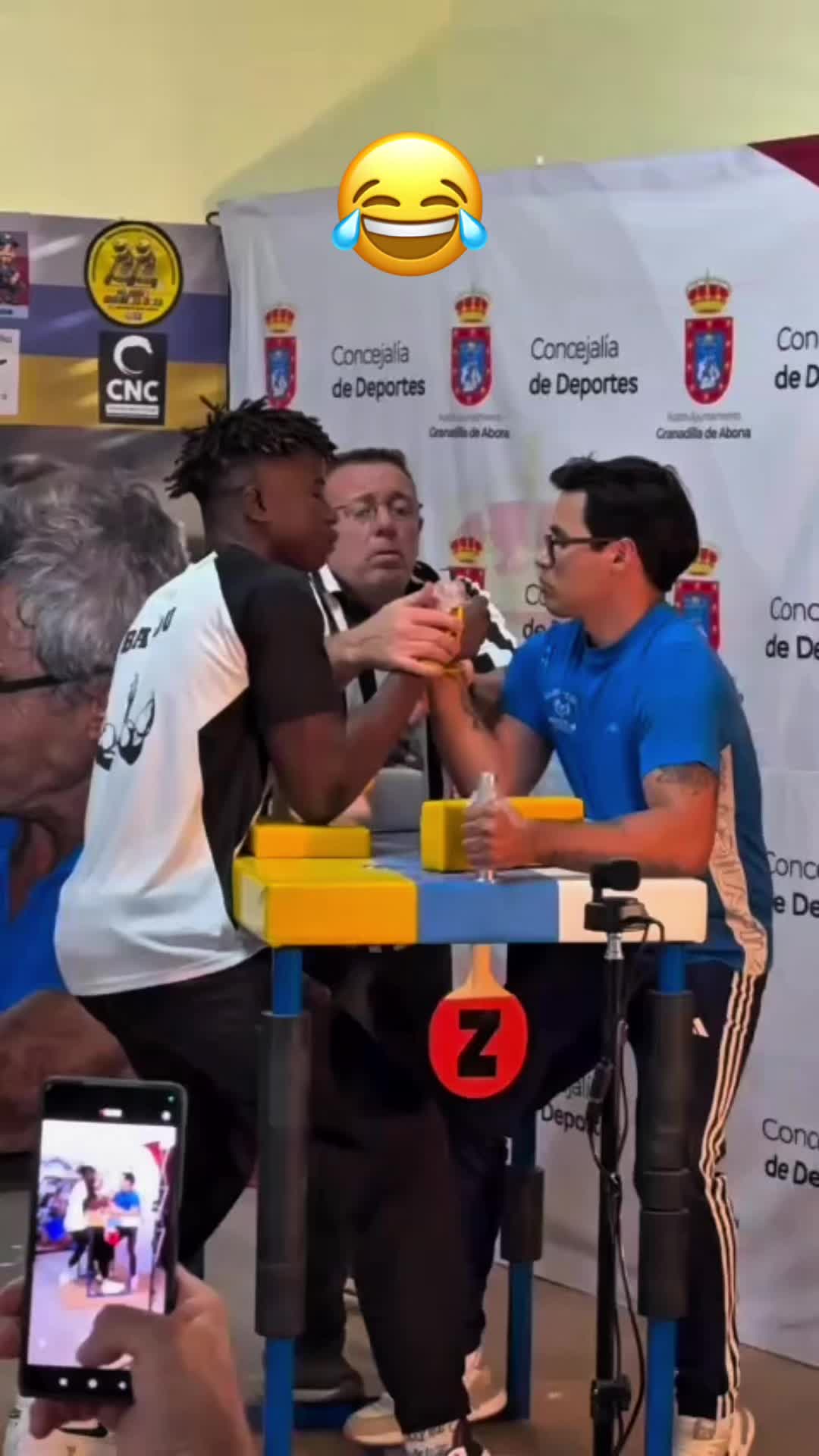 @✧ ᗩʟɪ ✧🤴🏿