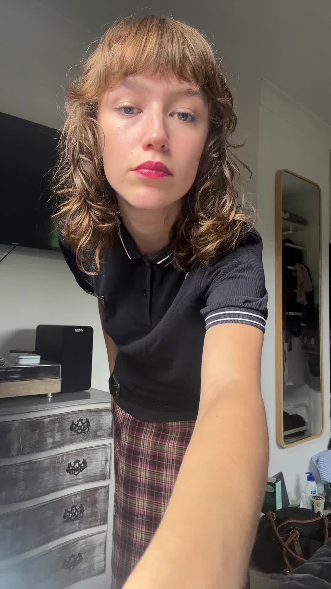 @Eloise🧝♀️