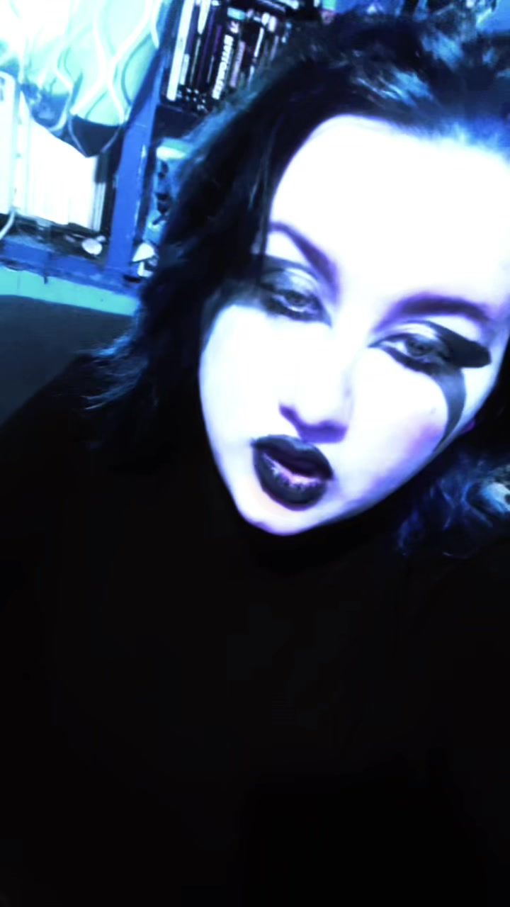 @sp00ky_treats