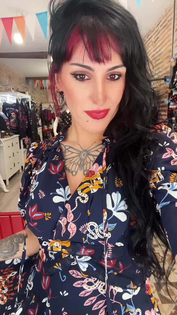 @Artistinta