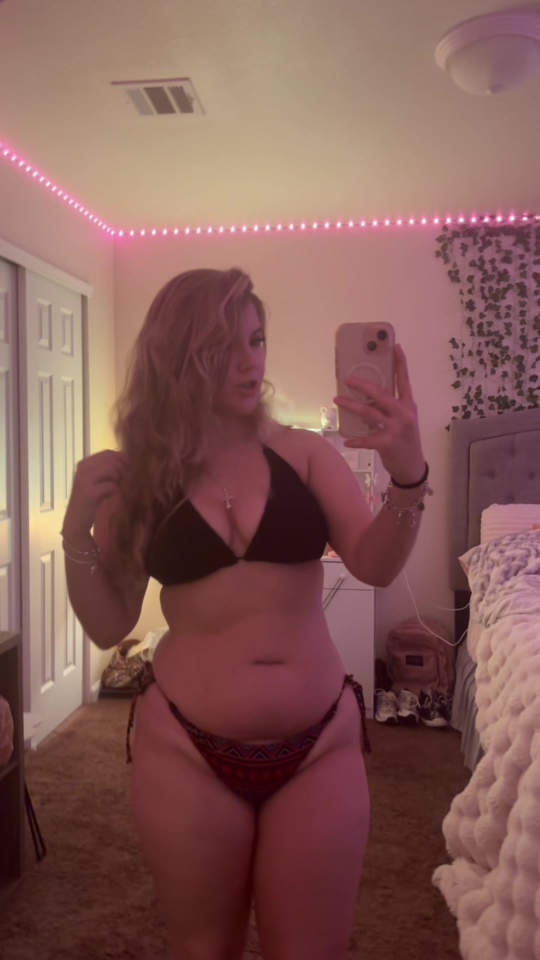 @luviebug14