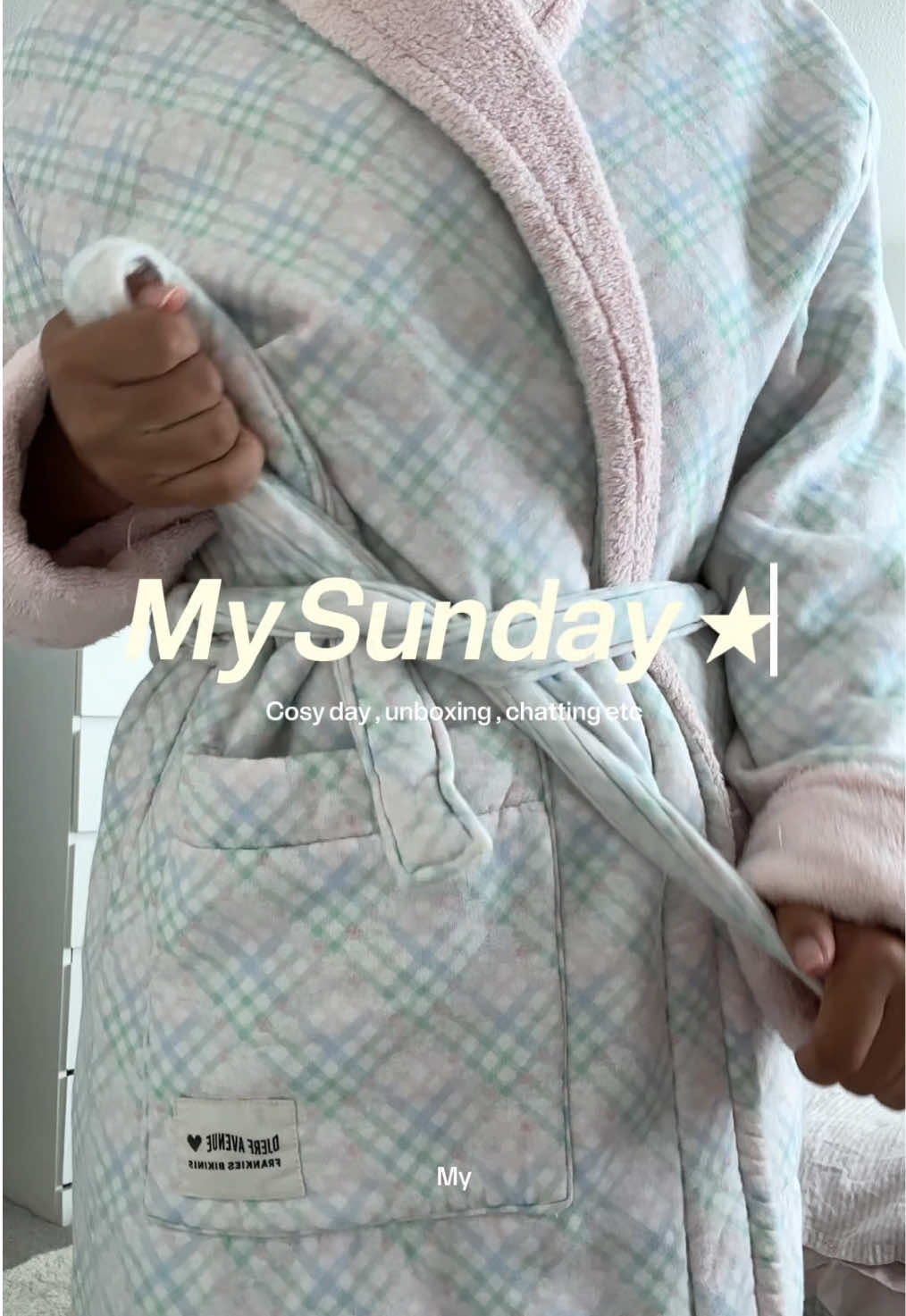 @Ellie⭑