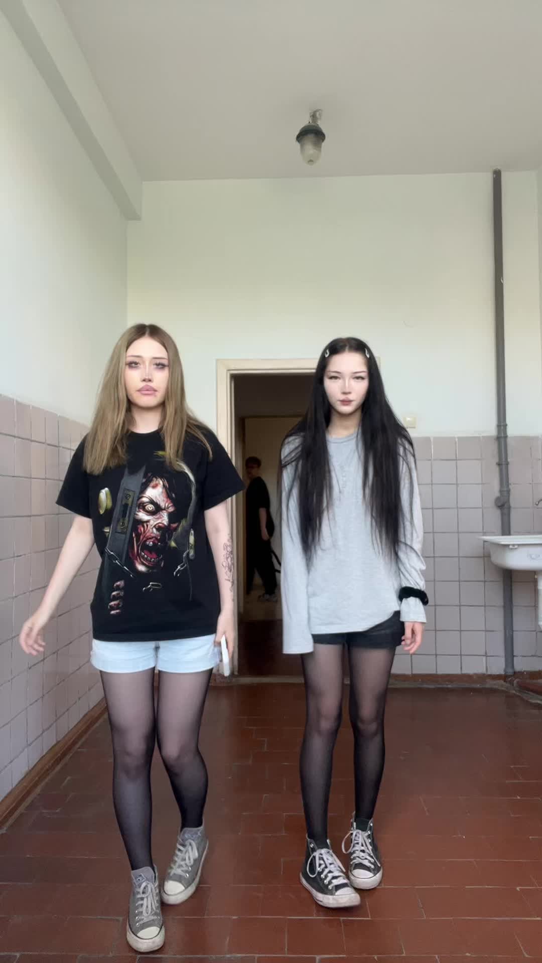 @luvyouraura