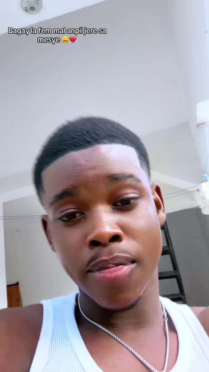 @𝔹𝕖𝕒𝕦_𝕘𝕠𝕤𝕤𝕖_𝕞𝕒𝕤𝕜𝕖