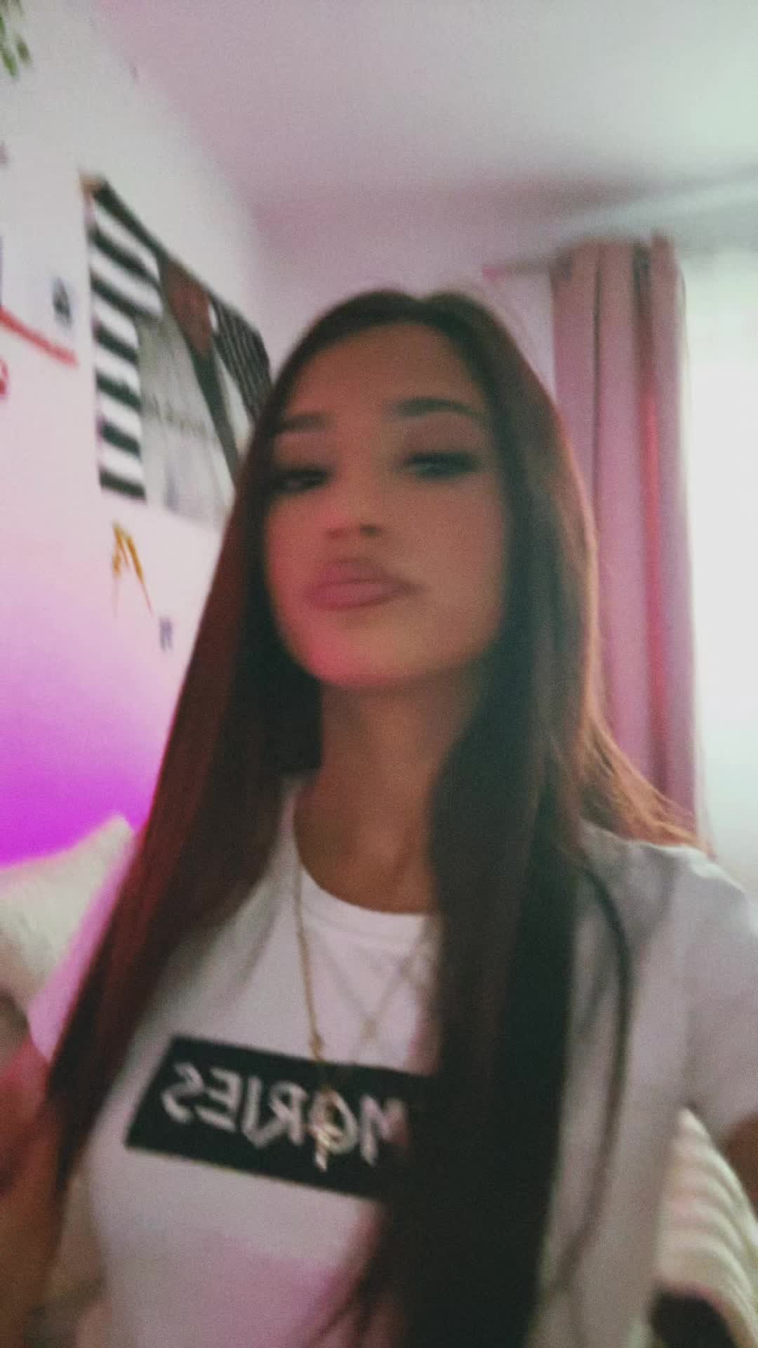 @𝐚𝐧𝐝𝐫𝐞𝐞𝐚🤍