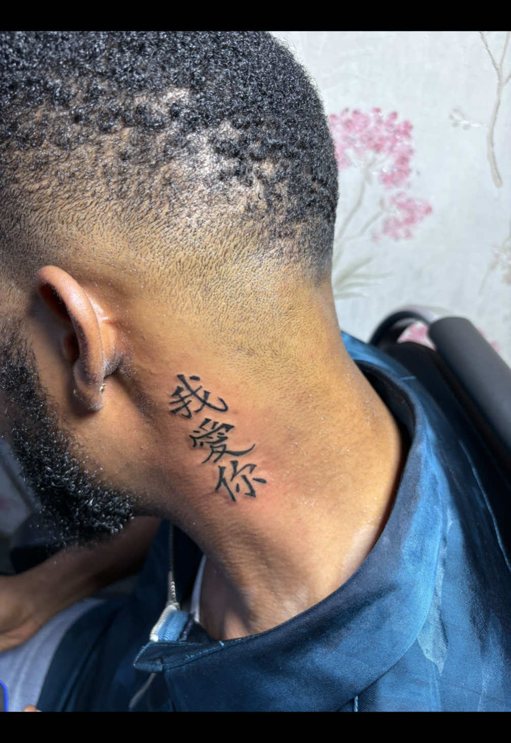 @Preshwaltz (nail/tattoo artist