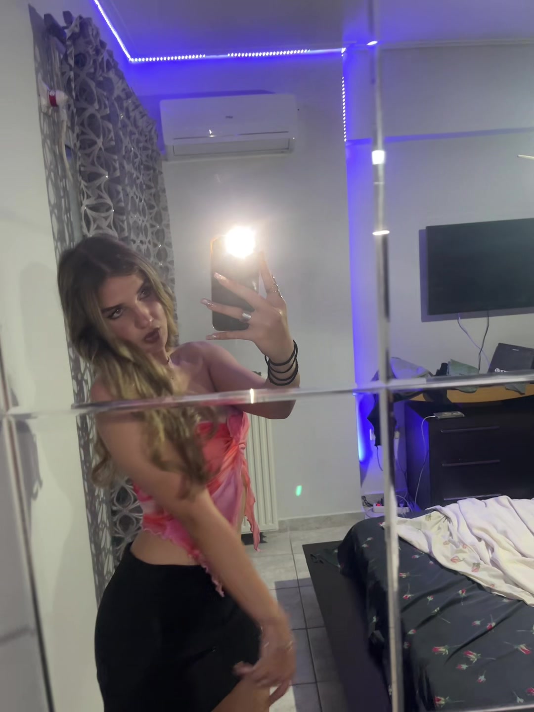 @&epsilon;&mu;&upsilon;