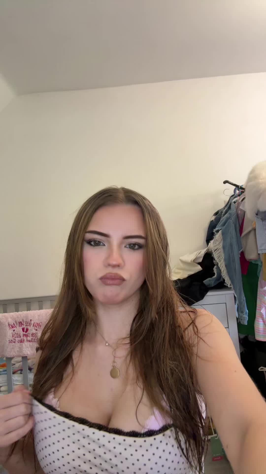 @yourfave.c