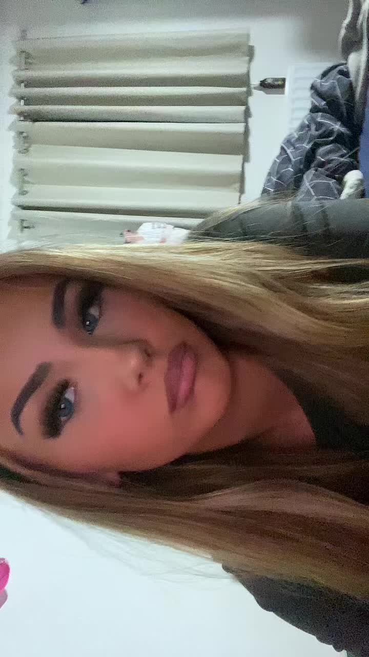 @phoebe🪩🥂