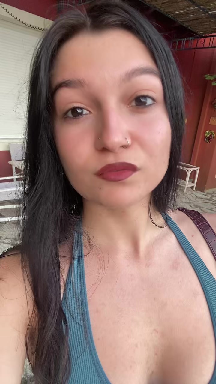 @👩🏻