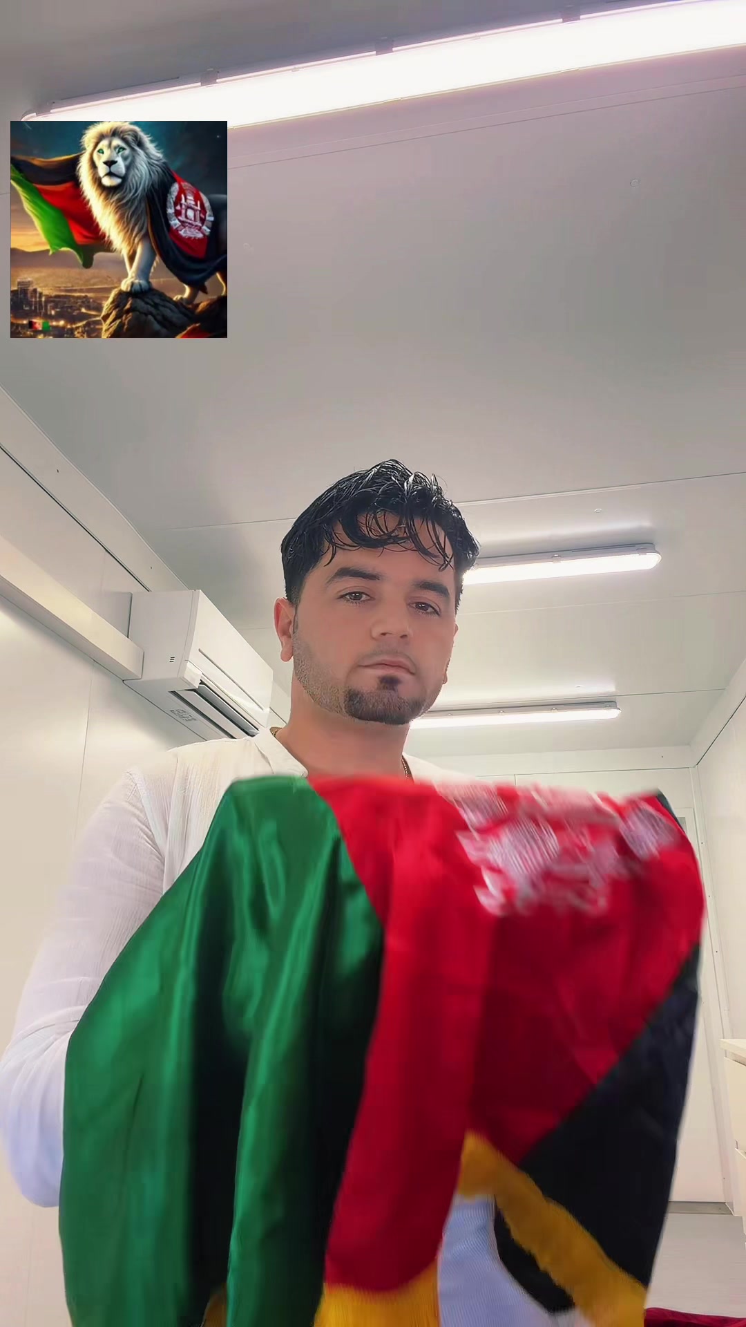 @Armani 💕🇨🇭🇦🇫