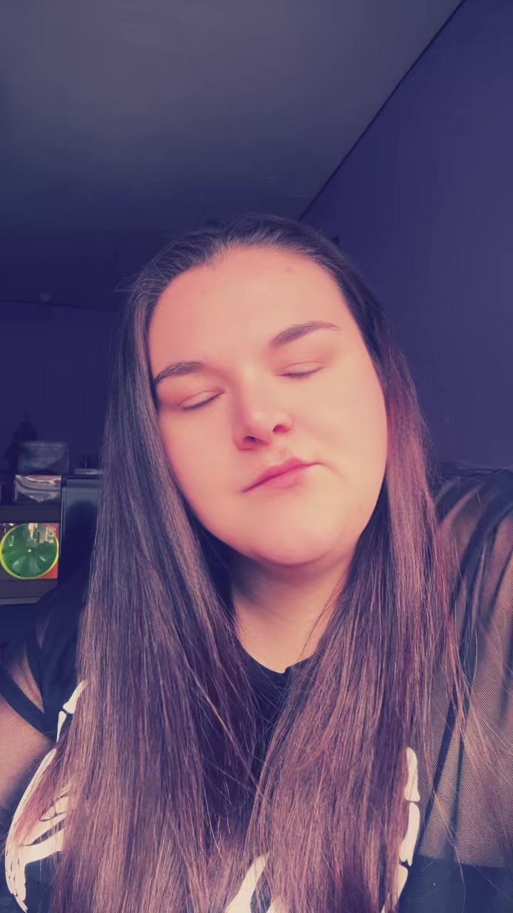 @Hannah 🩷🫶🏻
