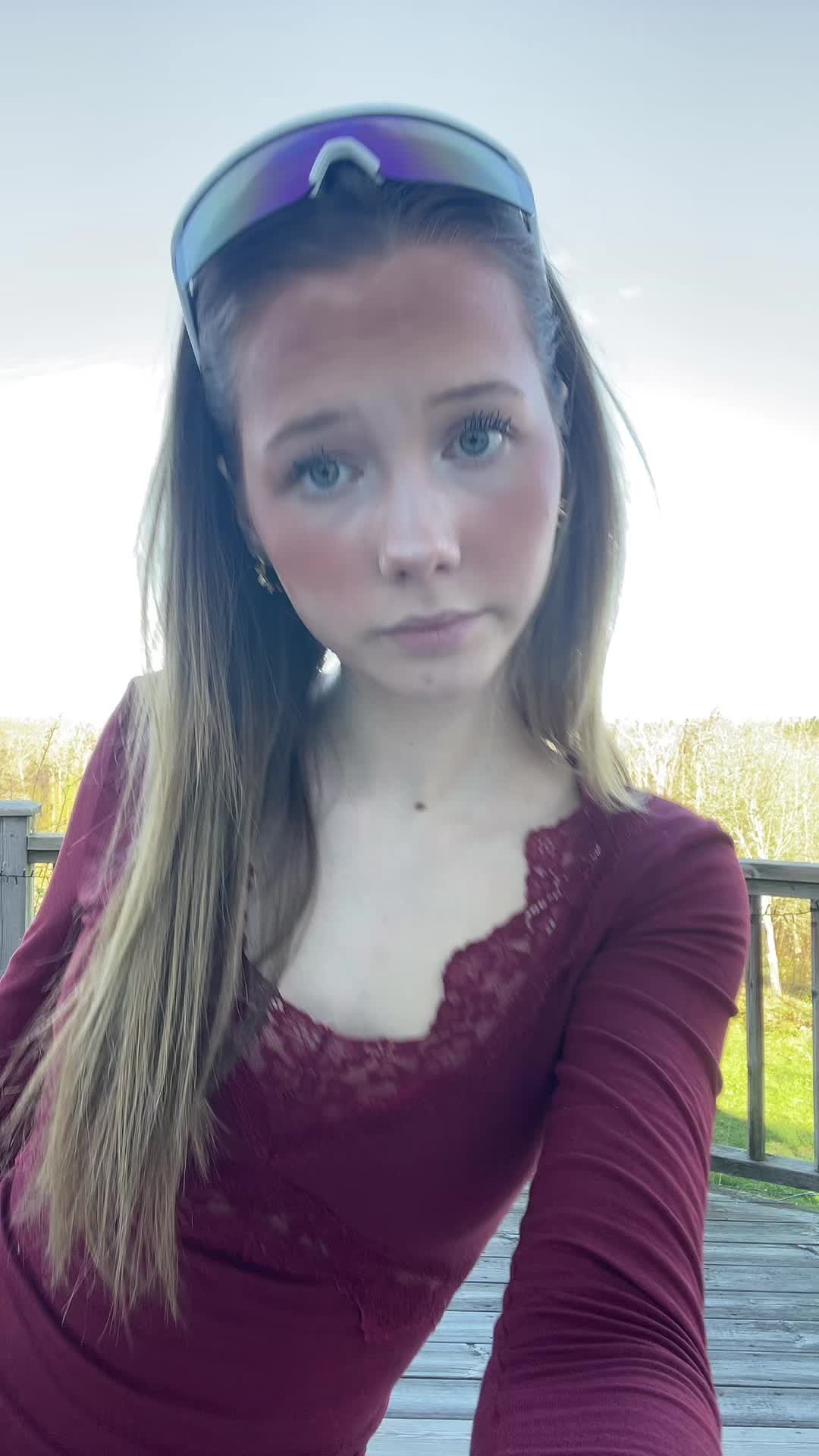 @𝒜𝓁𝒾𝒸ℯ🍸