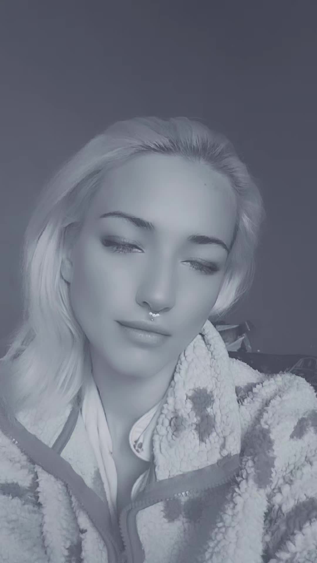 @🧡💛💚💜shushyourlips🧡💛💚💜