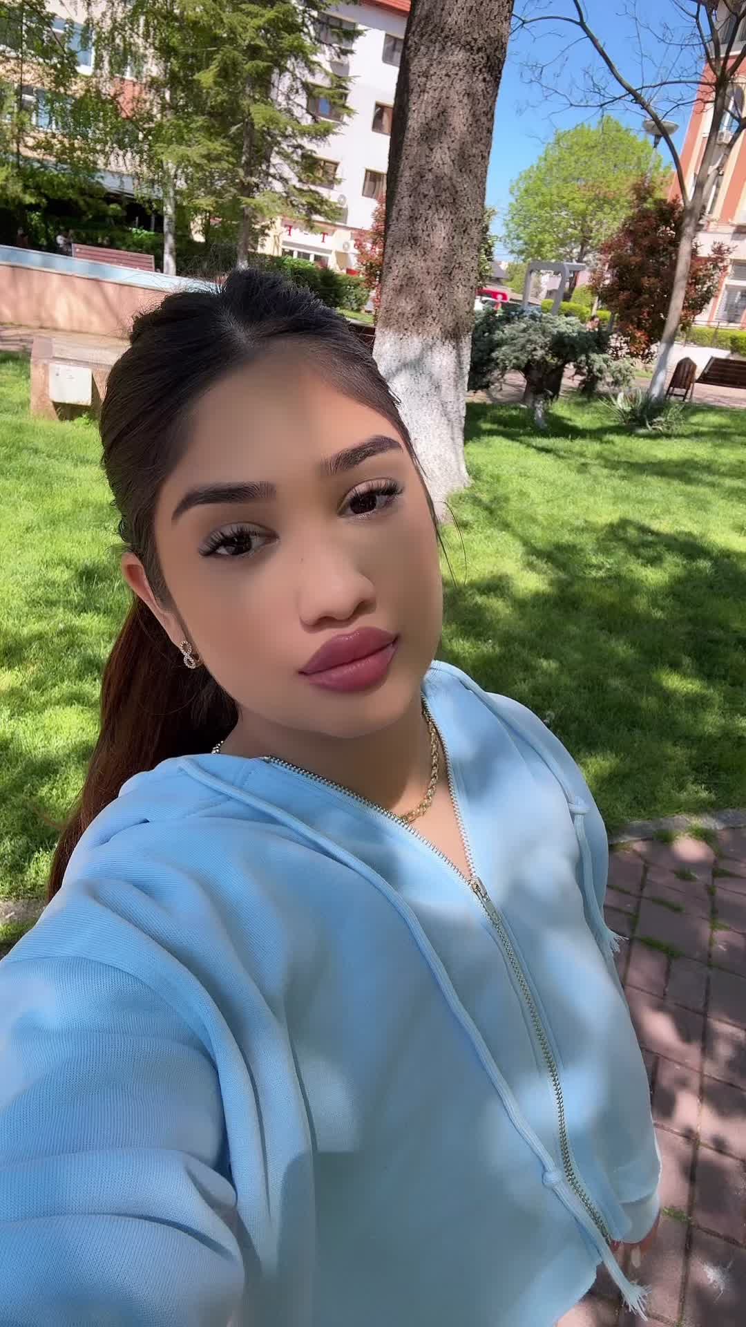 @🖤