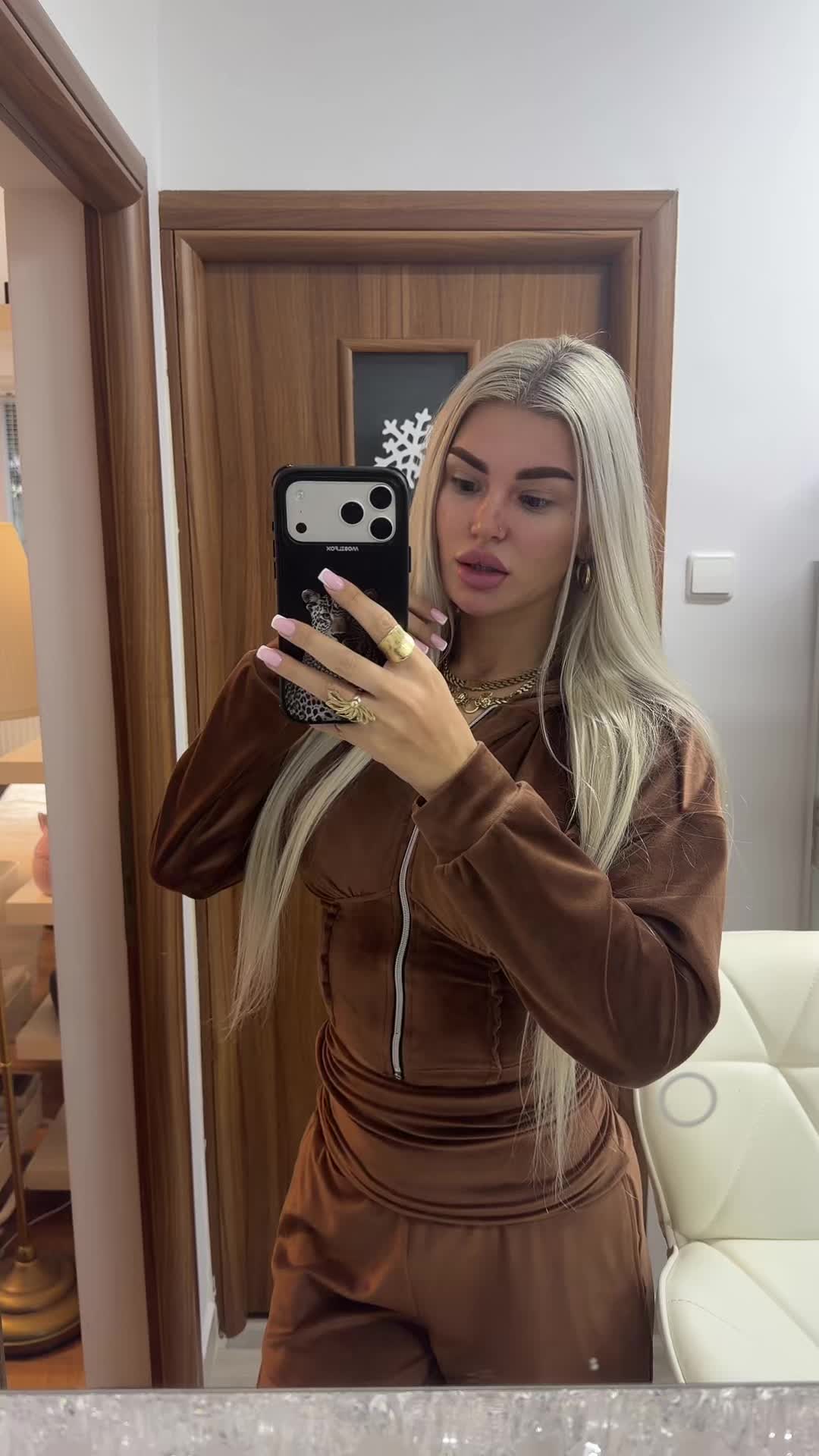 @Andreea Bld