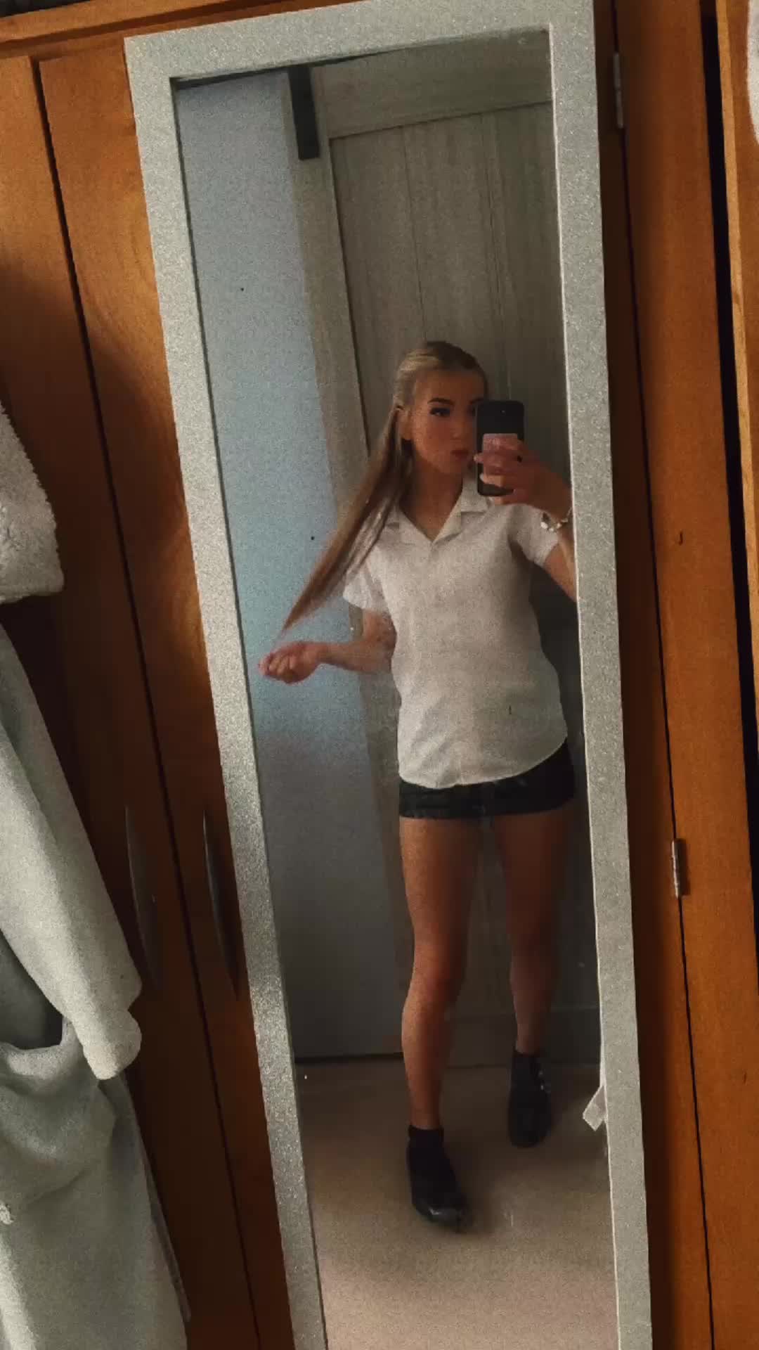 @𝐔𝐫𝐟𝐚𝐯_𝐬𝐢𝐞𝐧𝐧𝐚🤍💕